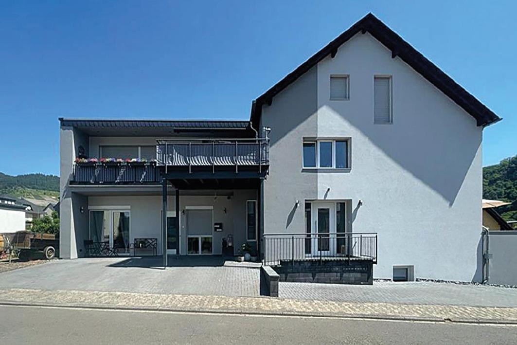 Goerg Ferienwohnungen Krov Exterior photo